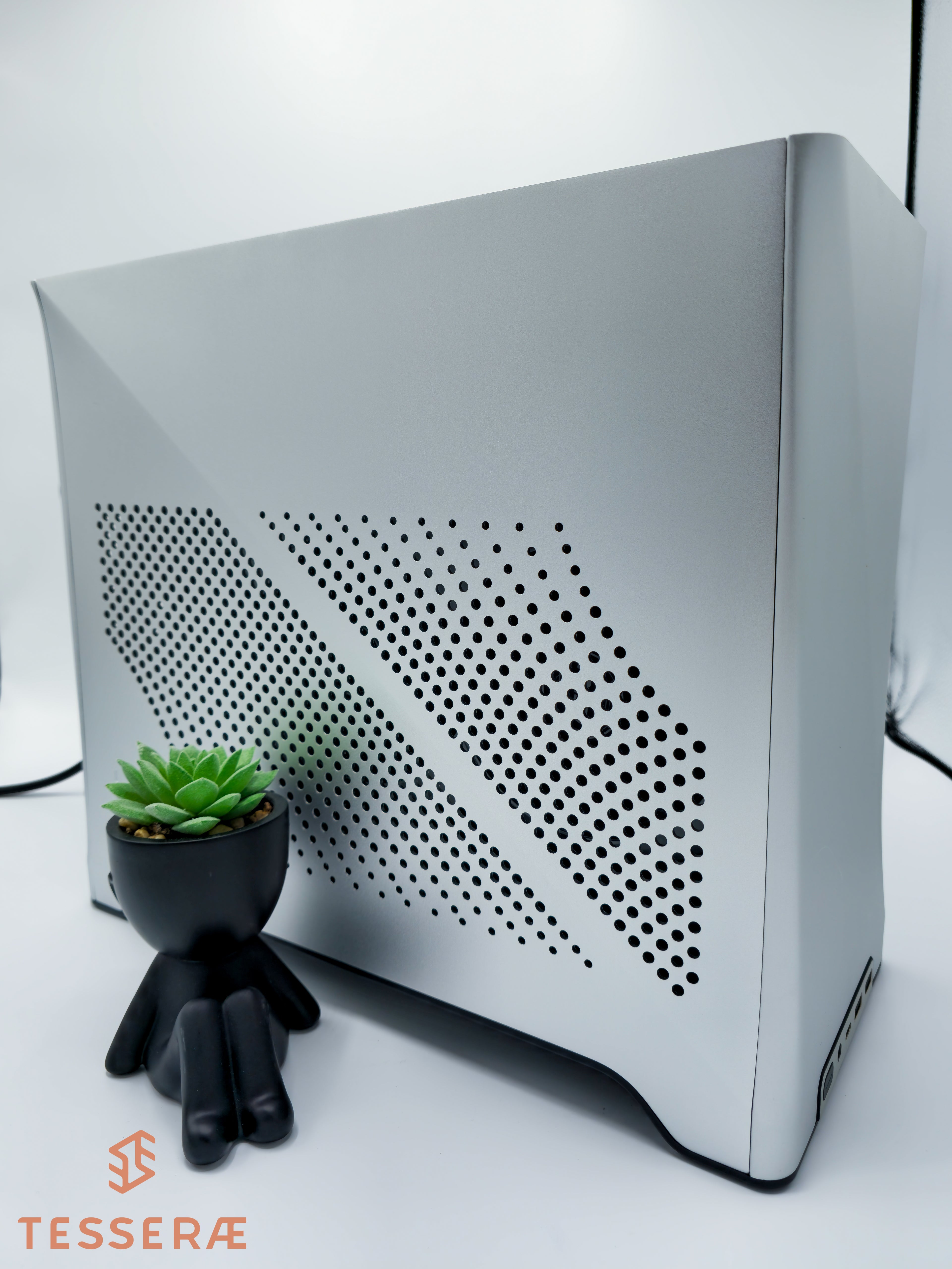 Quick Ship Silver Exo - 9800X3D CPU with RTX 4080 Super graphics card