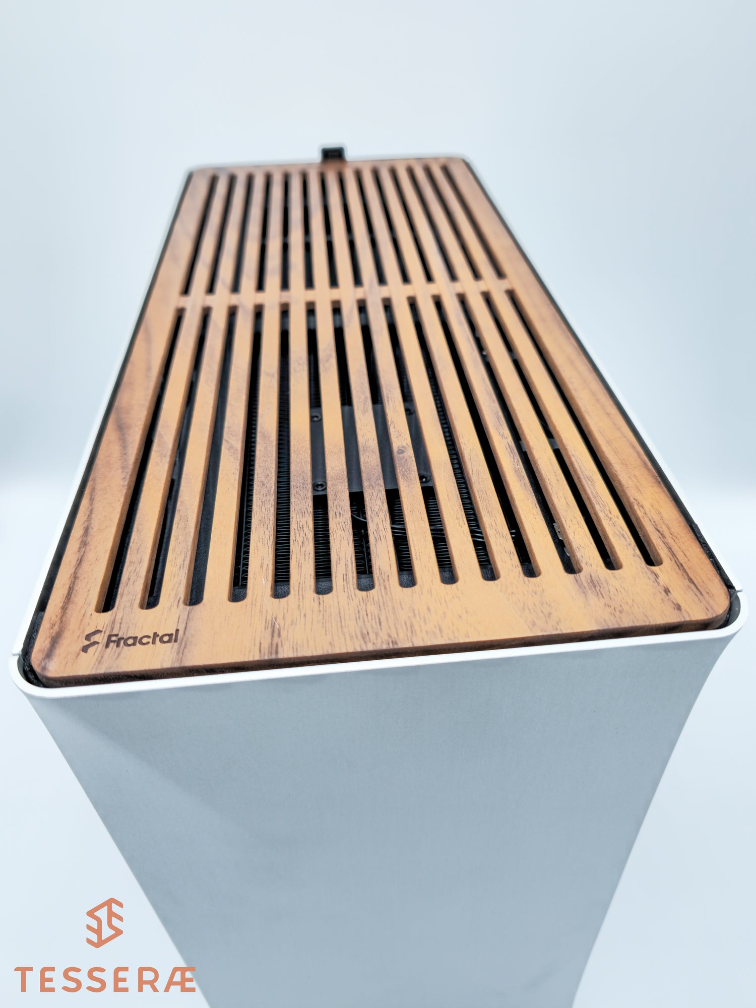 Quick Ship Silver Exo - 9800X3D CPU with RTX 4080 Super graphics card