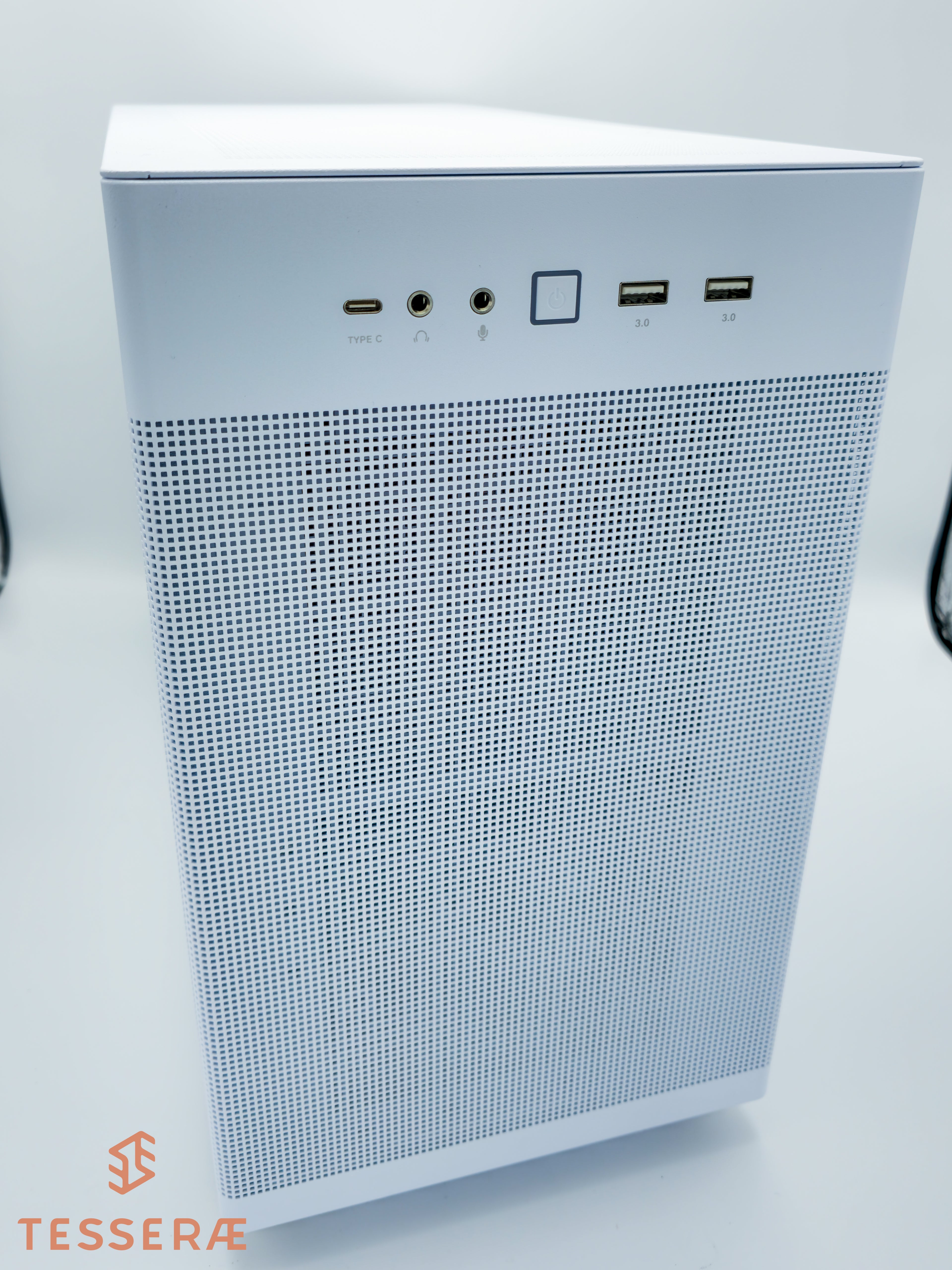 Quick Ship White - Mirage - AMD Ryzen 9 9950X3D CPU with RTX 4090