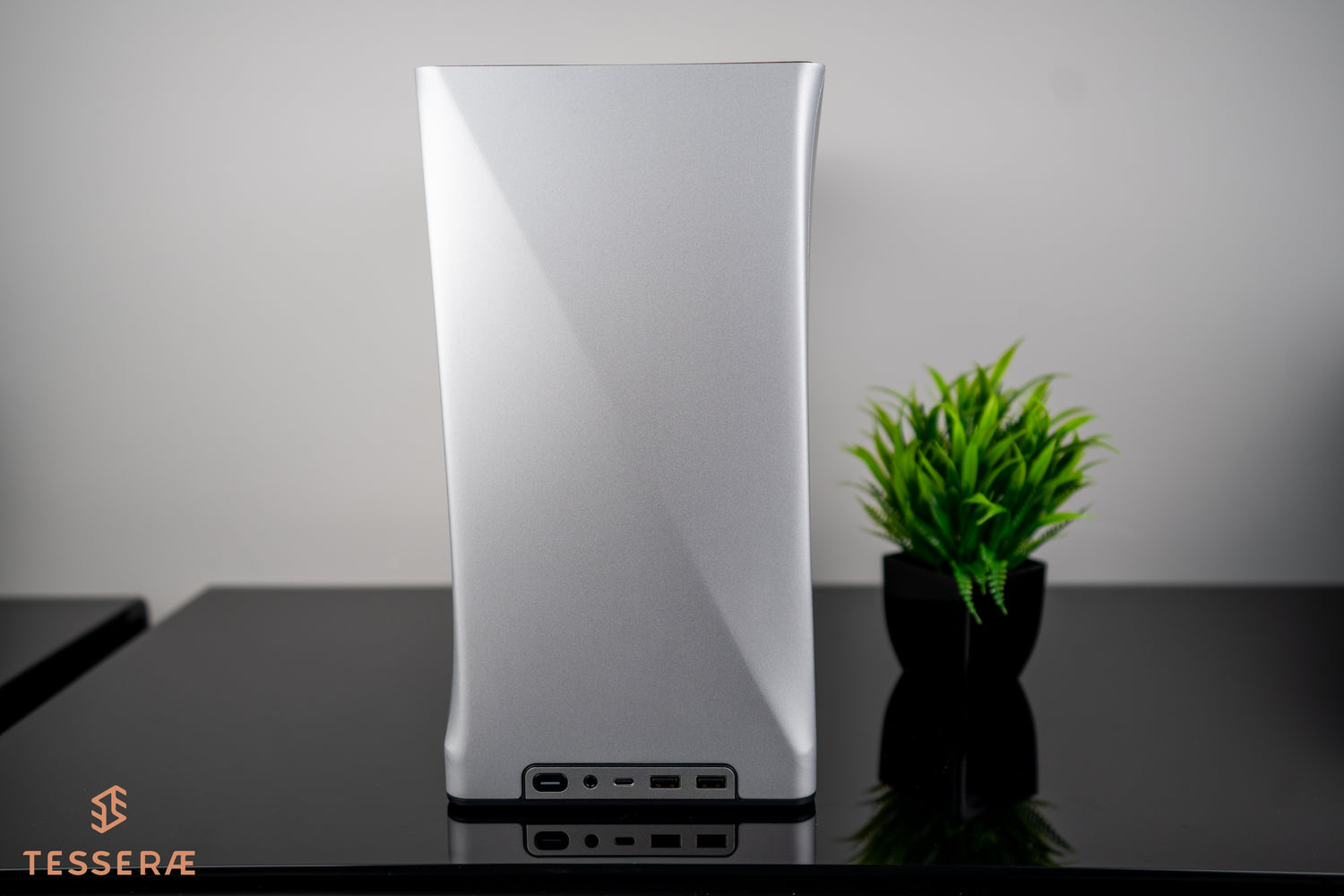 Quick Ship Silver Exo - 9800X3D CPU with RTX 4080 Super graphics card