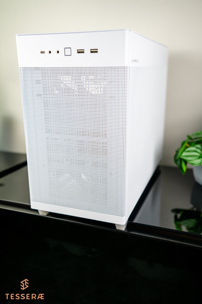 Quick Ship White - Mirage w/Glass Panel - AMD Ryzen 9 9950X3D CPU with AMD 9070 XT