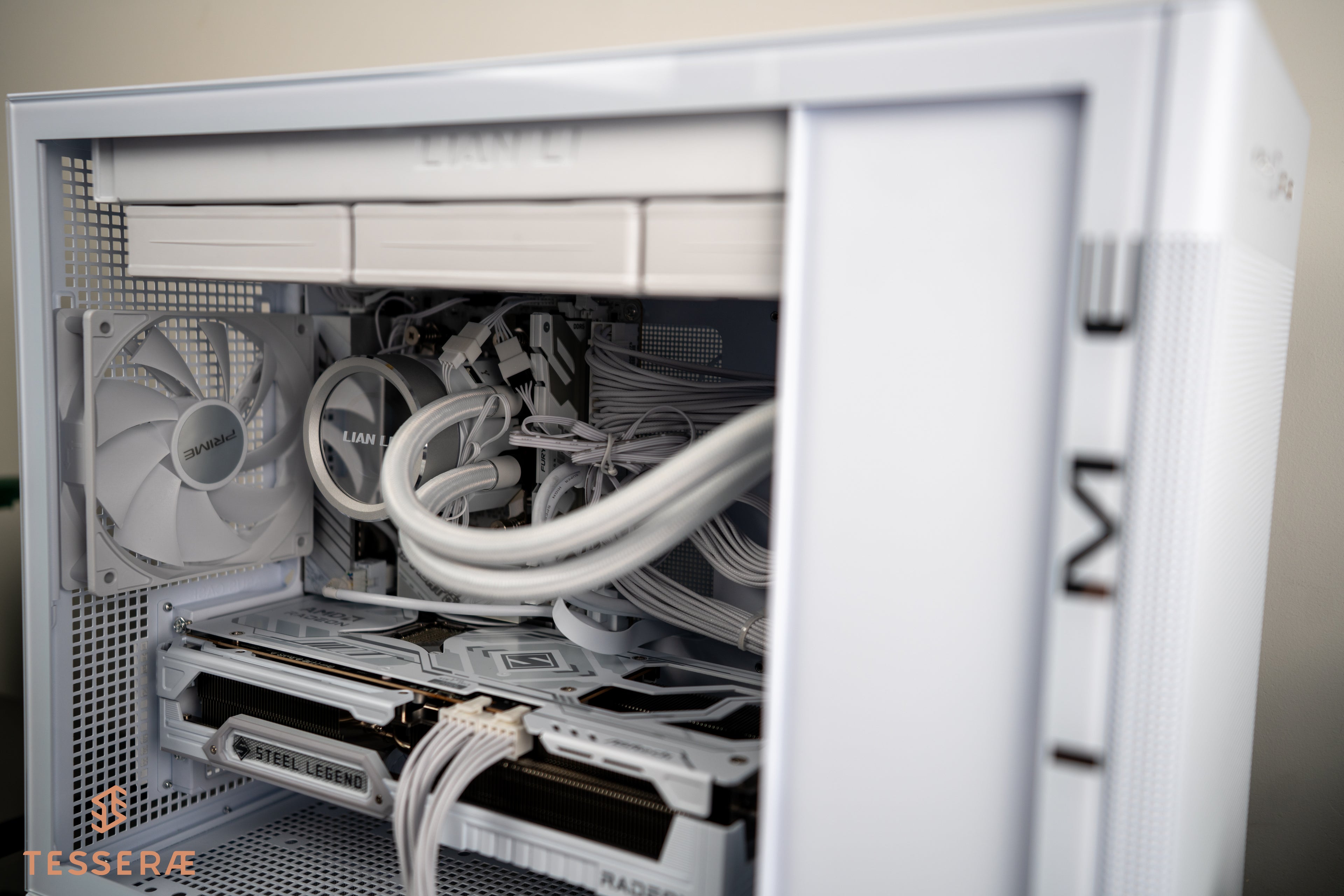 Quick Ship White - Mirage w/Glass Panel - AMD Ryzen 9 9950X3D CPU with AMD 9070 XT