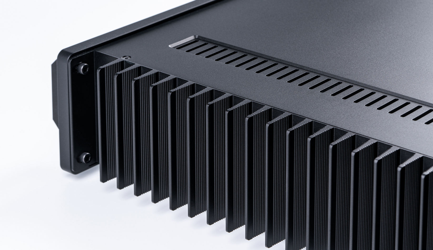 Custom HDPLEX H5 Fanless HTPC Build - 16 Liter